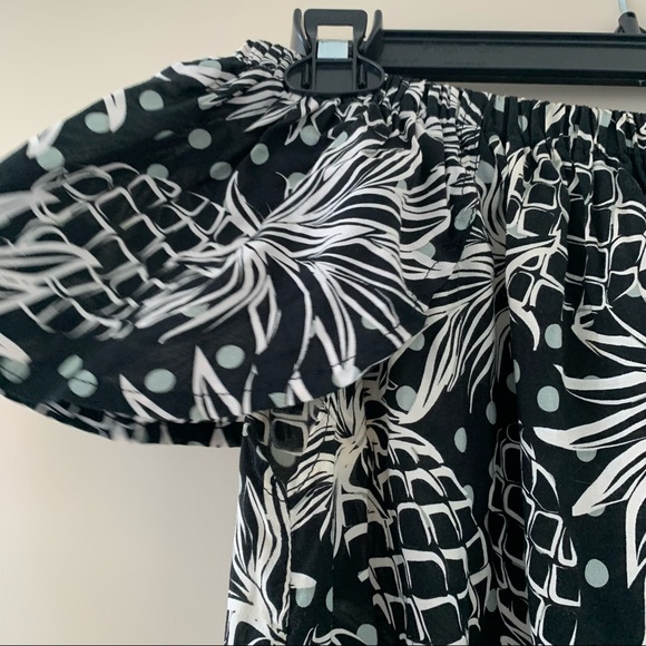 Ava Sky off the shoulder top NWOT - Picture 4 of 5